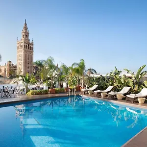 Los Seises Sevilla, A Tribute Portfolio מלון